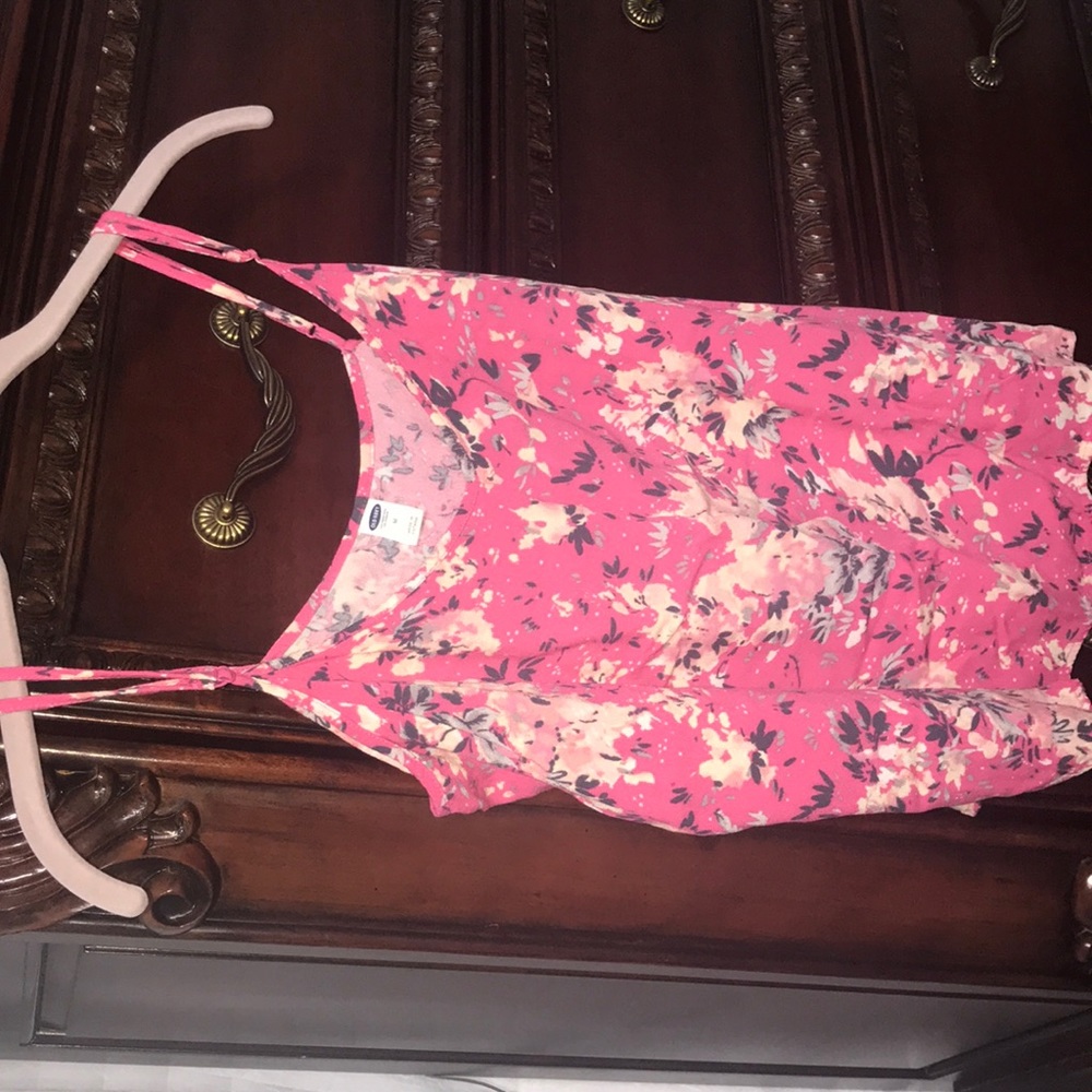 old navy cute summer tank!